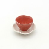 珊瑚色 + 象牙白