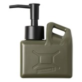軍綠色