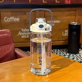 帥白 1500ml ,杯子+吸管 × 1個