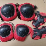 紅色護具 × 1個