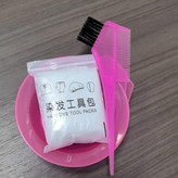 染髮碗+染髮梳+一次性染髮工具四件套 × 1個