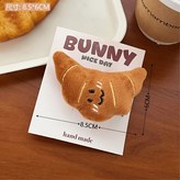 5#毛絨牛角包髮夾 × 1個