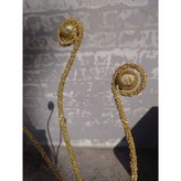 金色 × 1個