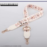 米色花草-白色-金鉤 × 1個