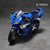야마하 YZF-R1 × 1개