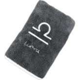 09.天秤座-灰色浴巾