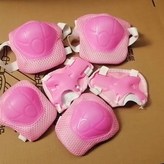 粉色護具 × 1個