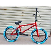 06.빨간색 파란색 타이어 × 1개