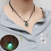 黑繩項鏈金邊綠琉璃 × 1個