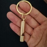 純黃銅, 求生口哨送鑰匙圈 × 1個