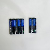 12 個7號電池:如圖 × 1個