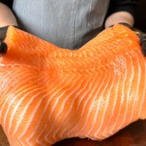 01. 딥스킨 생연어 200g × 1개