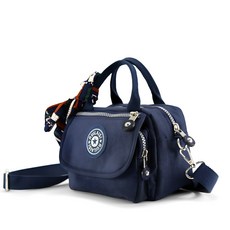 LULU 女款休閒收納斜背包+配件 隨機出貨, 藍色