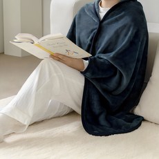 The Zari 四季按扣披毯