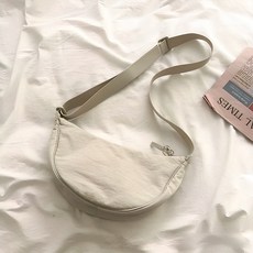 MALANG JELLY 半月形斜垮包, 白色