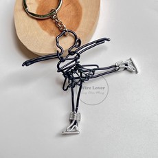 Wire lover 臺灣手作鋁線溜冰舞者鑰匙圈 手工藝品 獨特造型 送禮推薦, 黑色