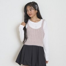 LOVETOXIC 可水洗細肩帶毛絨背心+內搭長袖上衣套裝