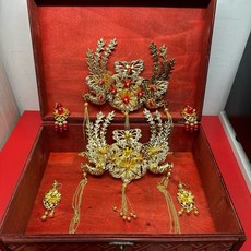 百麗的店 媽祖娘娘註生娘娘臨水夫人三奶夫人三公主觀音媽王母娘娘 胭脂水粉髮冠飾品 拜拜用品, 1套