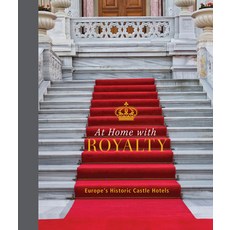 (英文圖書) At Home with Royalty: Europe's Historic Castle Hotels 精裝版, Schiffer Publishing, 英文