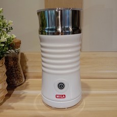 MILA 電動奶泡機 輕鬆製作綿密奶泡 冷熱皆宜 安全材質 方便清洗, 白色, ML-Q201