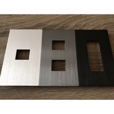 JYE中一 月光系列摩登金屬面板，銀灰黑金多色可選，一孔二孔三孔自由配，拉絲紋經典耐看, 1個