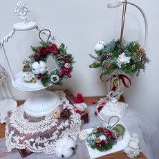 ONEDAY 聖誕花圈 永生花環 雪松花圈 永生花圈 聖誕掛飾, 紅色和綠色, 1個