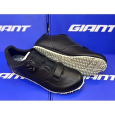 GIANT PRIME 自行車專用硬底鞋 （寬楦/Boa旋鈕/非卡鞋） 黑色