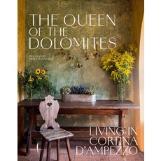 (英文圖書) The Queen of the Dolomites: Living in Cortina d'Ampezzo 精裝版, Marsilio Arte, 英文