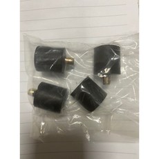 永昇縫紉 銀箭牌拷克車底座橡皮，耐磨防震，降低噪音，適用多種型號，安裝簡便, 1個