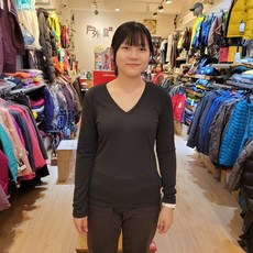 【AIGLE】女 POLARTEC POWER DRY長袖V領排汗衣 - 吸濕排汗、快乾舒適、輕量化設計