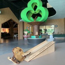 小動物下樓梯 小豬 黃色小鴨 松鼠 科學玩具 療癒 DIY 組裝 木製 兒童益智玩具