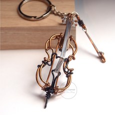 Wire Lover Art studio 鋁線樂器 立體大提琴鑰匙圈 手工精製音樂藝術品, 古銅色