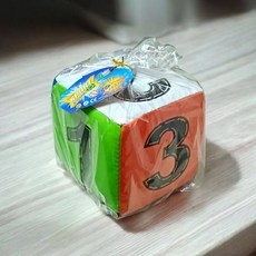 寶媽角落生活館 數字骰子 12公分 軟布大號鈴鐺骰子 彩色布骰子 早教遊戲, 詳見包裝