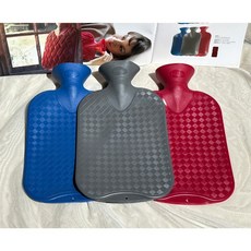 德國fashy 菱形紋造型冰熱兩用水袋(附布套) - 冷熱敷皆宜，舒緩肌肉痠痛，居家旅行必備, 紅色, 1個