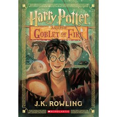 (英文圖書)Harry Potter and the Goblet of Fire (Harry Potter Book 4) 平裝版, Scholastic Inc., 英文