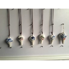 巴哈樂器批發 隨身型六孔陶笛，清亮優雅的聲線，附掛繩方便攜帶, 白色，藍色，粉色，綠色