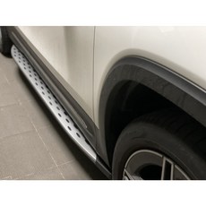 Mercedes-Benz 賓士 GLB 專用原廠型側踏板, 詳見包裝