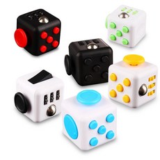 FC03療癒款舒壓方塊(Fidget Cube) 舒壓玩具 解壓神器 紓壓小物 顏色隨機, 顏色隨機出貨, 1個