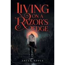 (英文圖書) Living on A Razor's Edge 平裝版, Prime Seven Media, 英文