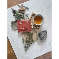【山里茶】日月潭紅茶-台灣南投縣日月潭地區的明星商品 三角立體茶包 15入禮盒, 2.5g, 1盒裝, 15個裝