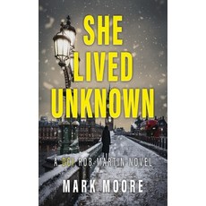 (英文圖書) She Lived Unknown 平裝版, Mark Moore, 英文