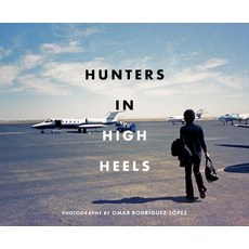 (英文圖書) Hunters in High Heels 精裝版, Akashic Books, Ltd., 英文