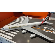 RBF 寄賣 GJ 1/200 阿聯酋航空 A340-500 近全新飛機模型, 詳見包裝
