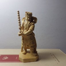黃楊木精雕康元帥 (高10公分)