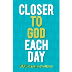 (英文圖書) Closer to God Each Day: 365 Daily Devotions 平裝版, Straight Talk Books, 英文