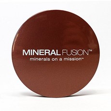 MINERAL FUSION 舒緩緊緻礦物質粉餅, 1入, Olive 1
