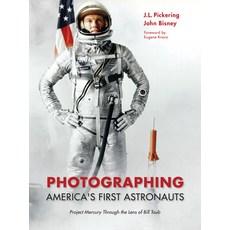 (英文圖書) Photographing America's First Astronauts: Project Mercury Through the Lens of Bill Taub 精裝版, Purdue University Press, 英文
