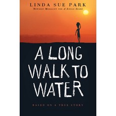 (英文圖書)A Long Walk to Water: Based on a True Story 平裝版, Clarion Books, 英文