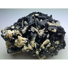 黑碧璽原石, 黑, 1個