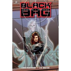 (英文圖書)Black Bag 平裝版, Legendary Comics, 英文